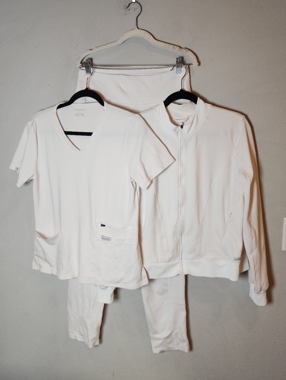 Jaanuu SET Yoga Scrubs White Pull On Pants (L) Kass Top (L) Zip Jacket (XL)